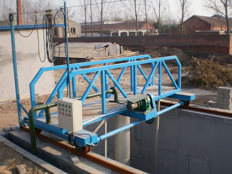 行車式吸泥機4米